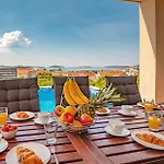 4 Bedroom Stunning In Casa de Férias