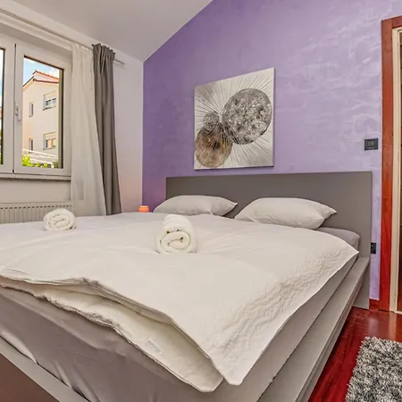 4 Bedroom Stunning In