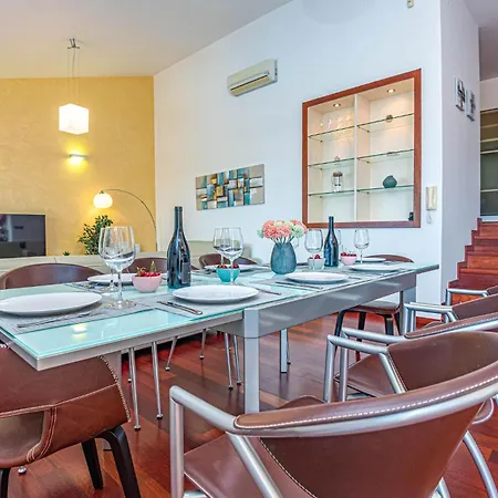 4 Bedroom Stunning In *