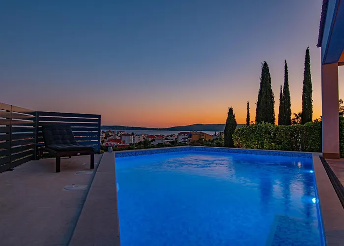 4 Bedroom Stunning In Vakantiehuis Brodarica (Sibenik-Knin)