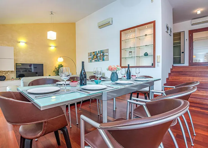 4 Bedroom Stunning In *