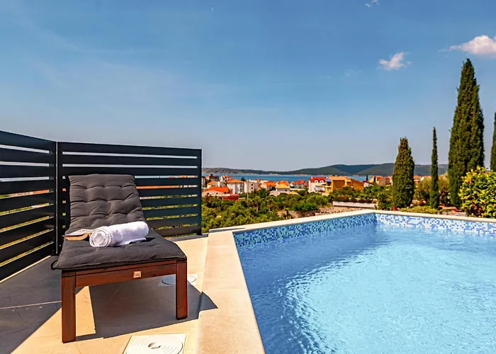 4 Bedroom Stunning In